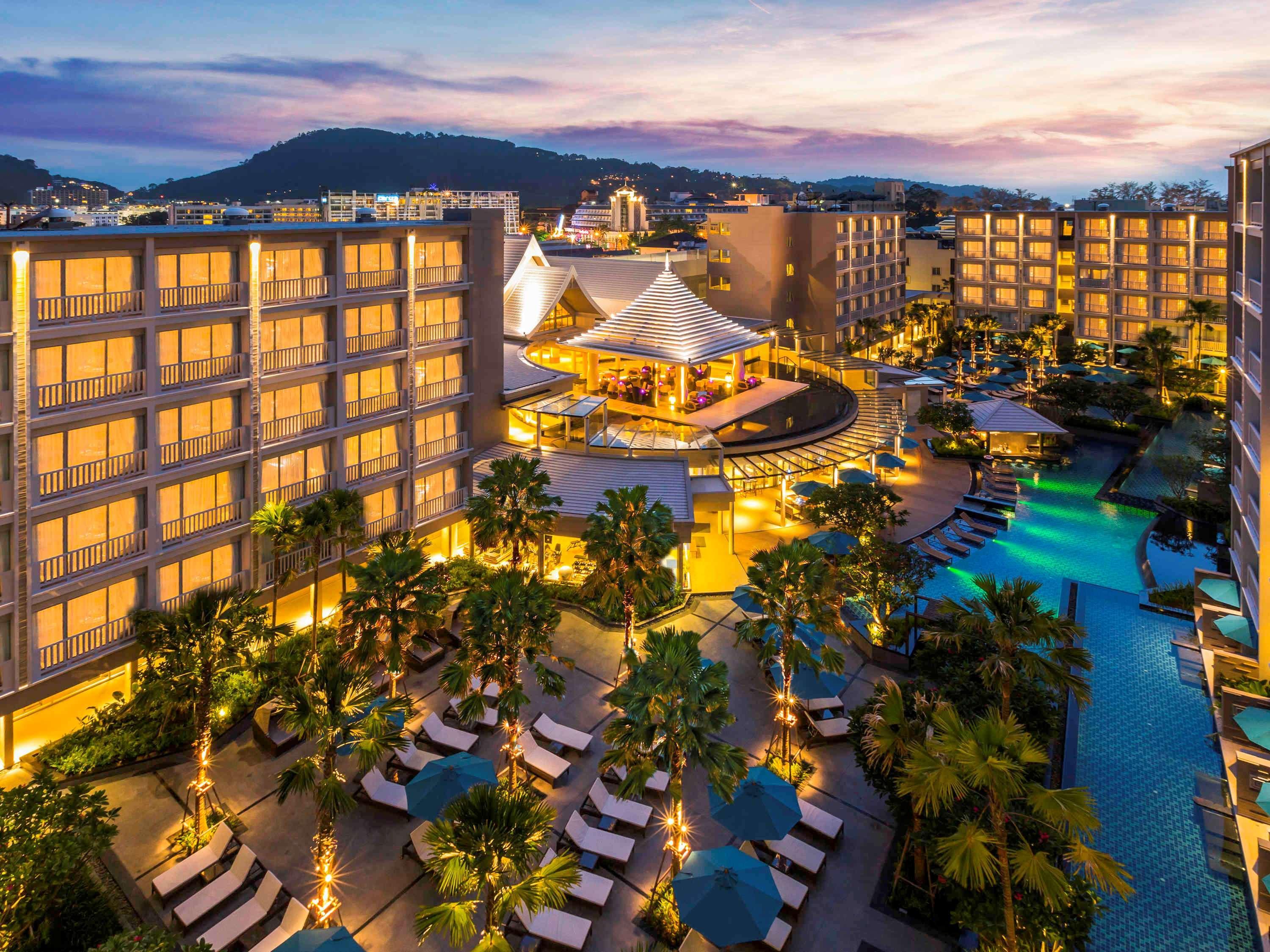 Grand Mercure Phuket Patong Екстер'єр фото Hilton Phuket Resort and Spa