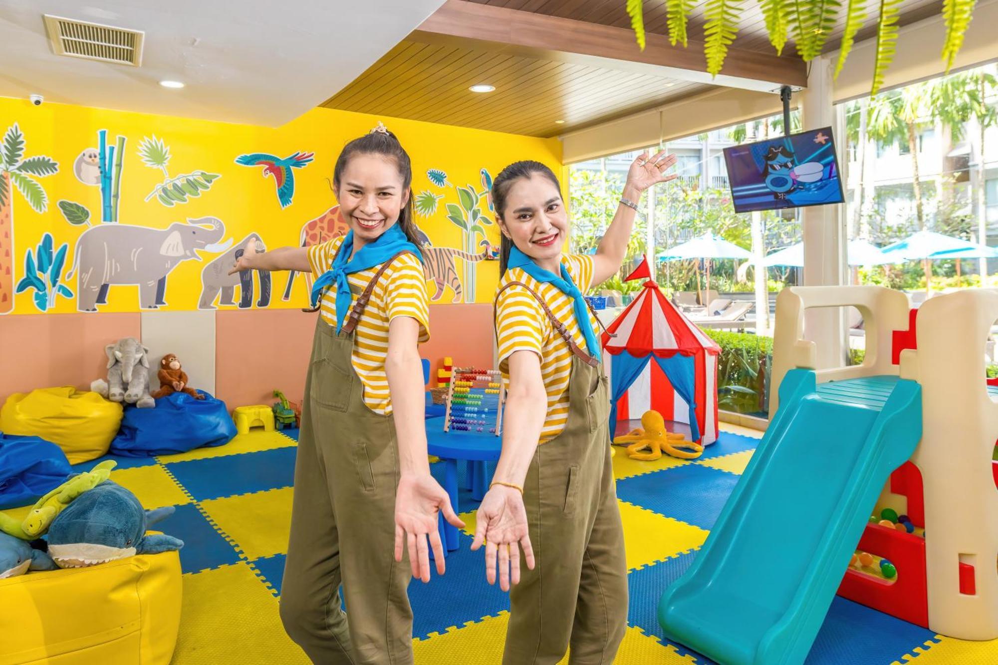 Grand Mercure Phuket Patong Екстер'єр фото The children's club at the Royal Paradise Hotel & Spa